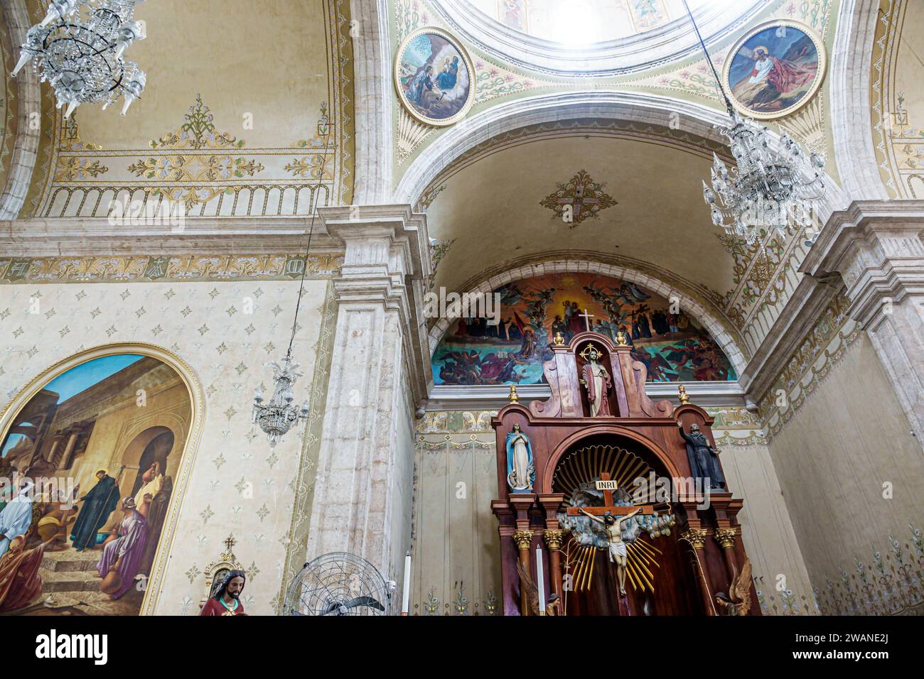 Merida Mexico, zentrales historisches Zentrum, das Pfarrhaus Jesus Dritter Ordnung, Kirche Iglesia de Rectoria, Calle 60, Altar, Indoo innen Stockfoto