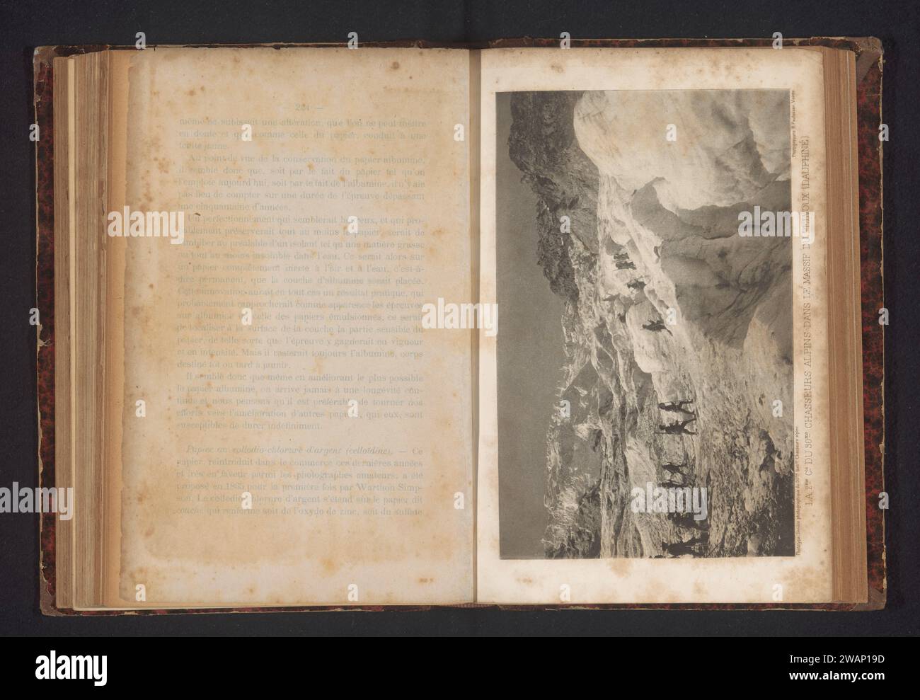 Blick auf Alpijnse Jäger in den Bergen in Pelvoux, Service Photographique du 30nne Bataillon Chasseurs Alpins, um 1890 - in oder vor 1895 photomechanischen Druckpapierbergen. Der Soldat, das Leben des Soldaten Pelvoux, Massiv von Stockfoto Blick auf Alpijnse Jäger in den Bergen in Pelvoux, Service Photographique du 30nne Bataillon Chasseurs Alpins, um 1890 - in oder vor 1895 photomechanischen Druckpapierbergen. Der Soldat, das Leben des Soldaten Pelvoux, Massiv von Stockfoto