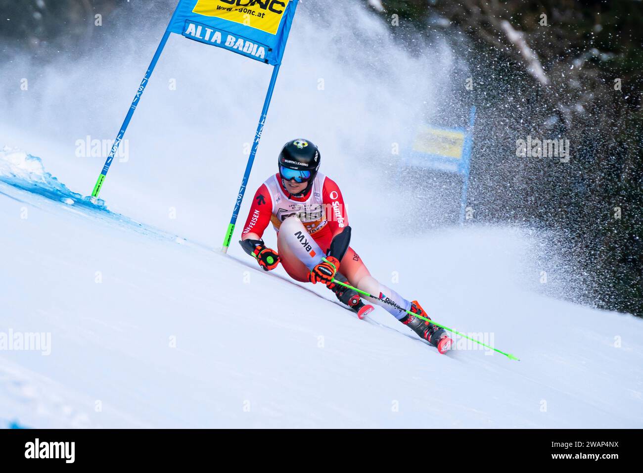 Alta Badia, Italien 17. Dezember 2023. SIMONET Livio (SUI) tritt beim Audi FIS Ski World Cup 2023-24 Herren Riesenslalom auf der Gran Risa an Stockfoto