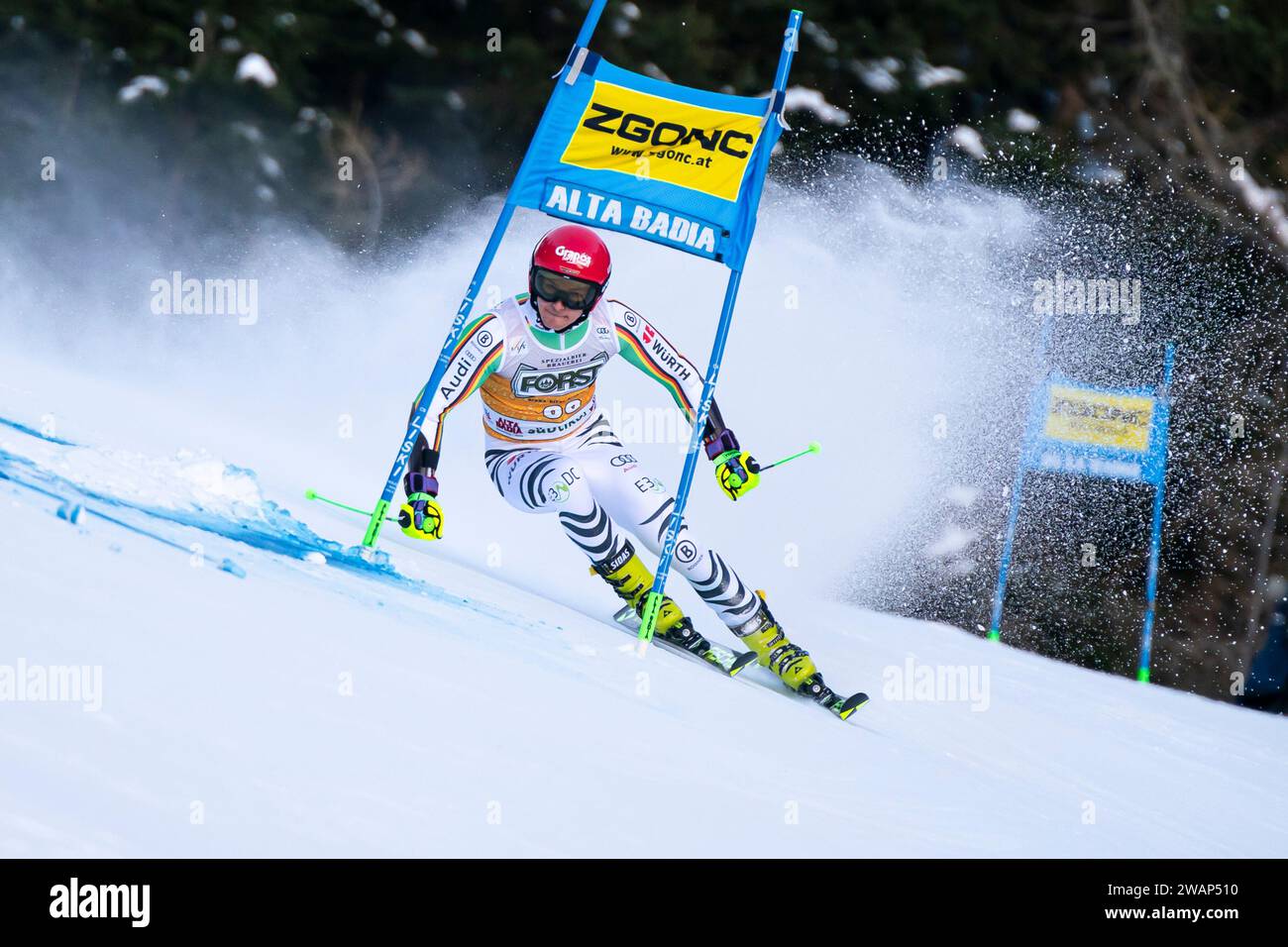 Alta Badia, Italien 17. Dezember 2023. GRATZ Fabian (GER) tritt beim Audi FIS Ski World Cup 2023-24 Herren Riesenslalom auf der Gran Risa C an Stockfoto