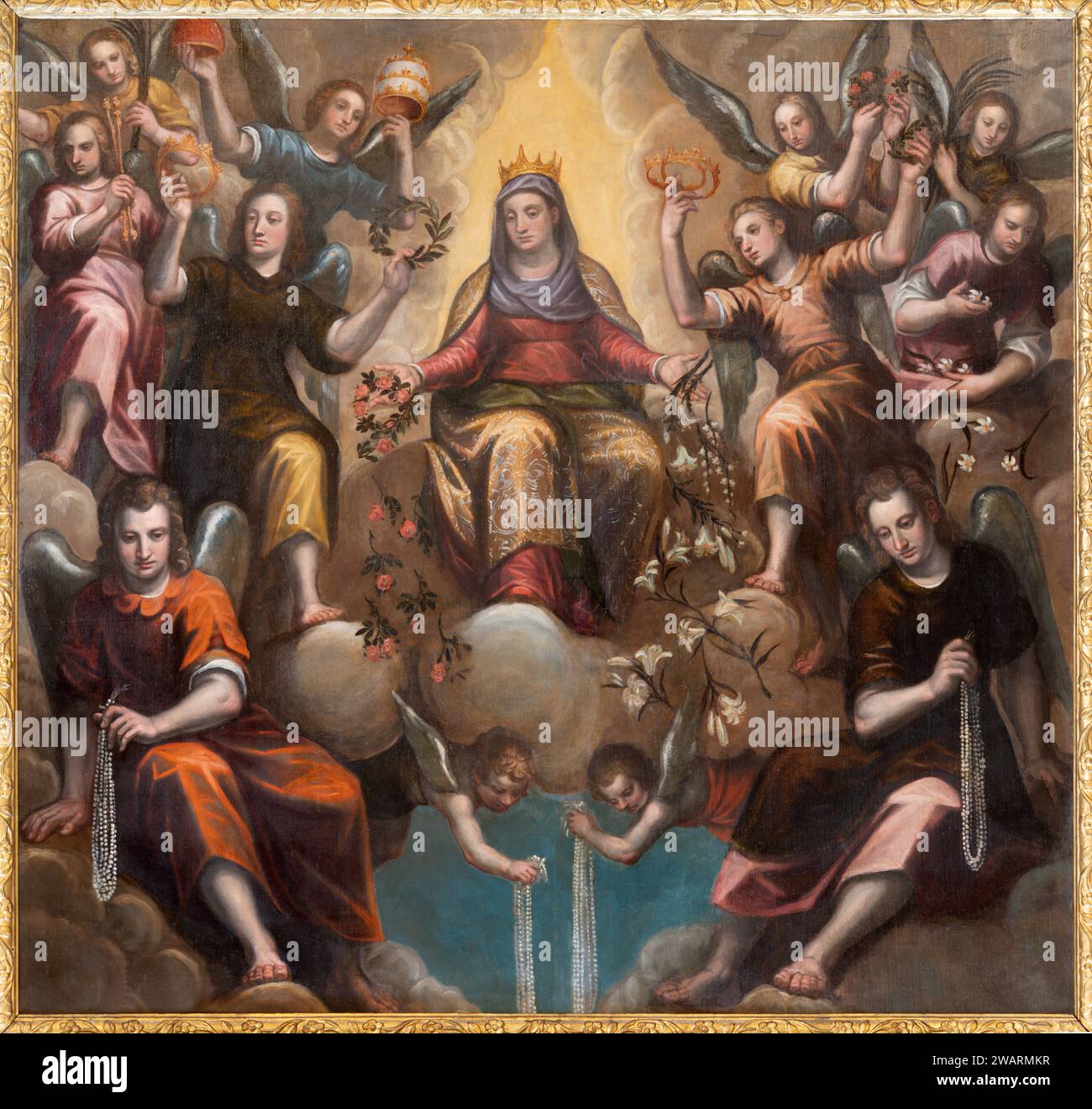 VICENZA, ITALIEN - 7. NOVEMBER 2023: Barockes Gemälde der Jungfrau des Rosenkranzes im Presbyterium der Chruch Chiesa di Santa Corona von Alessandro Magaza Stockfoto