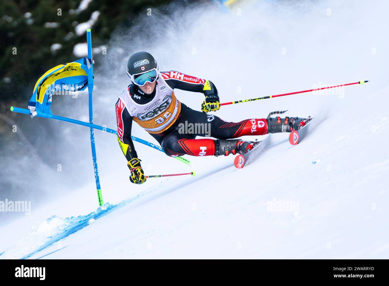 Alta Badia, Italien 17. Dezember 2023. WALLACE Liam (CAN), der beim Audi FIS Ski World Cup 2023-24 Herren Riesenslalom auf der Gran Risa C antritt Stockfoto