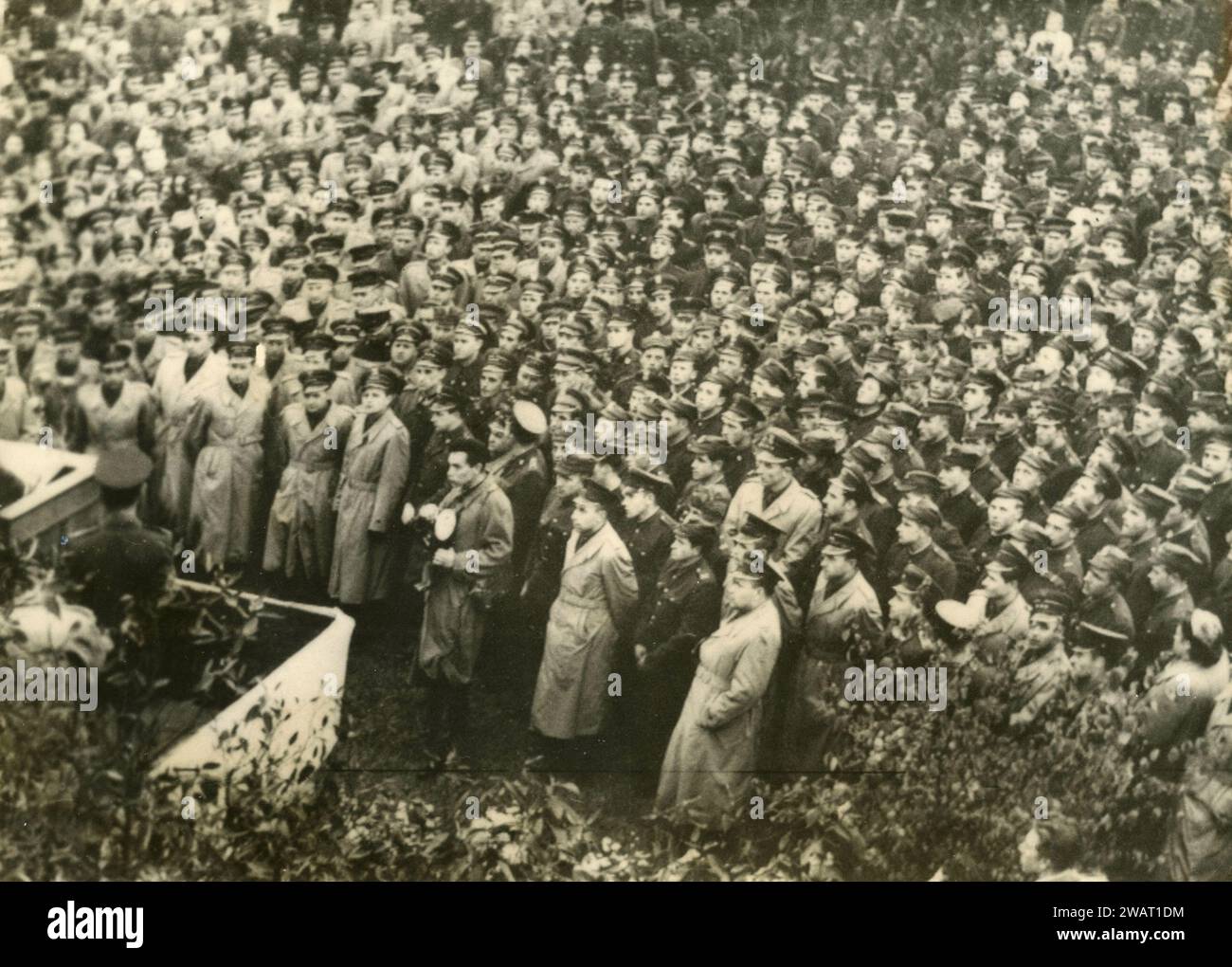 Zusammenkunft uniformierter Militäroffiziere, Polen 1950er Jahre Stockfoto