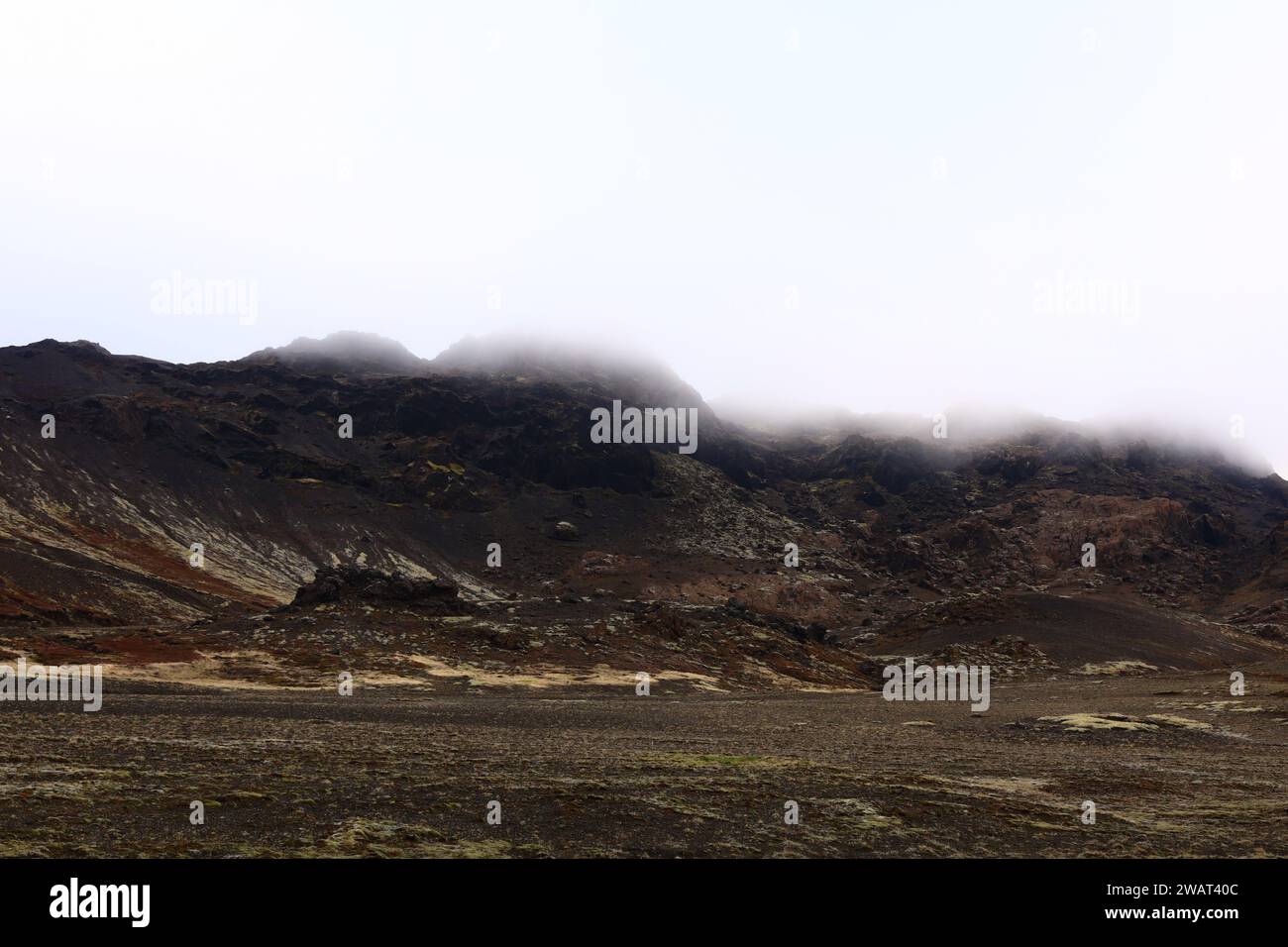 Reykjanesfólkvangur ist ein wunderschönes Naturschutzgebiet in Island, das mit Naturwundern wie geothermischen Pools und heißen Quellen gefüllt ist Stockfoto