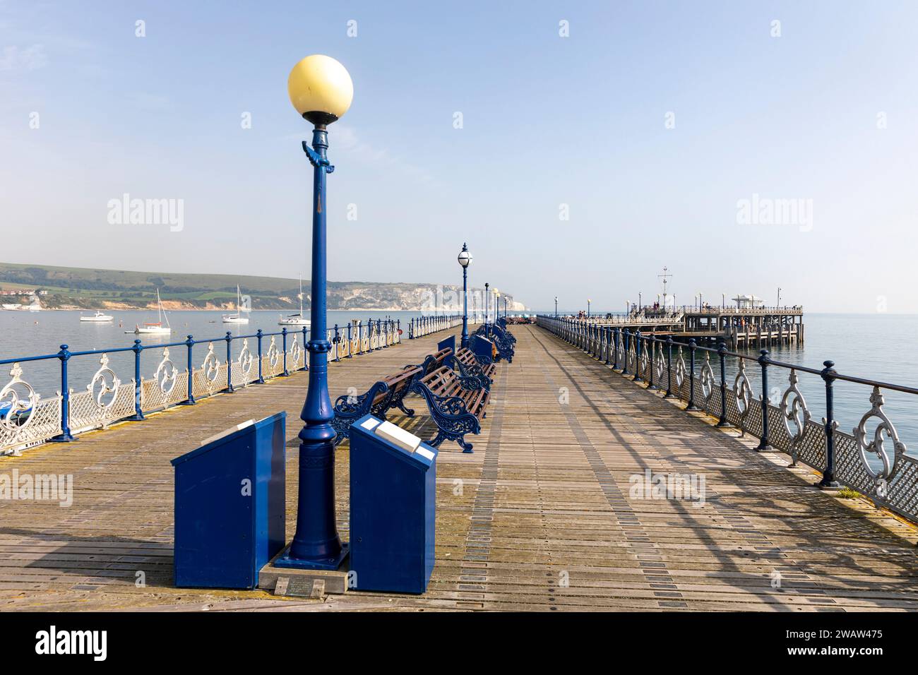 Swanage Heritage Pier Steg in Swanage Bay, Dorset, England, UK, Herbst 2023 Stockfoto