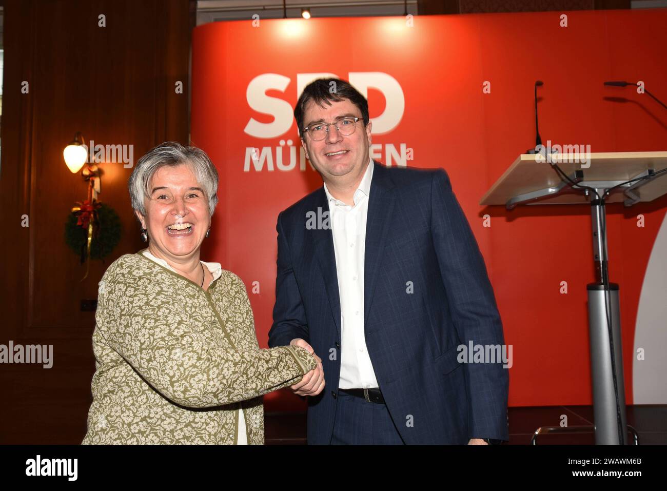 Maria Noichl SPD Europa Parlament Abgeordnete Florian von Brunn SPD MDL München 06.01.2024 Hofbräukeller SPD Dreikoenigstreff München *** Maria Noichl SPD Mitglied des Europäischen Parlaments Florian von Brunn SPD MDL München 06 01 2024 Hofbräukeller SPD Dreikoenigstreff München Stockfoto