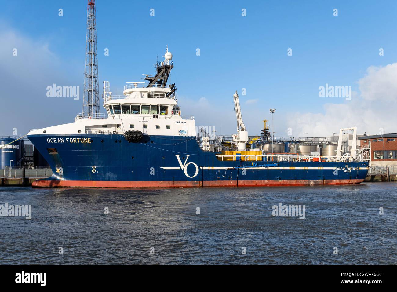 Seismisches Dienstschiff Ocean Fortune im Hafen von Cuxhaven Stockfoto