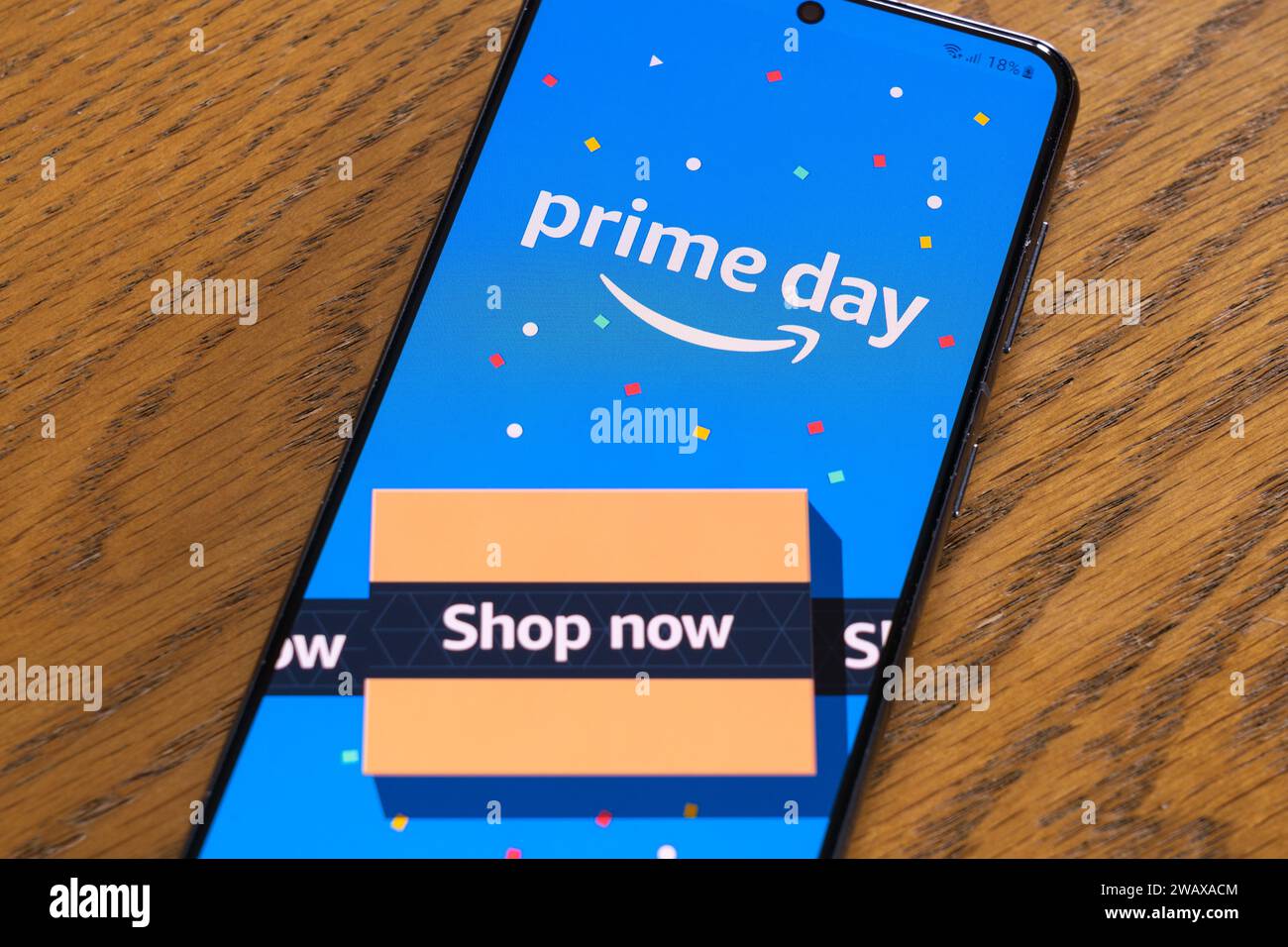 Prime Day ist die jährliche Deal-Veranstaltung von Amazon am 11-12. Juli 2023, die exklusiv für Prime-Mitglieder gilt. Sie bietet zwei Tage lang Angebote – auf einem Smartphone-Bildschirm, Großbritannien Stockfoto
