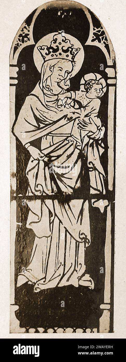 Kathedrale von Chartres, Frankreich im Jahr 1947 - ein Bild der Jungfrau und der Kapelle aus der südlichen PIAT-Kapelle. - Cathédrale de Chartres, France en 1947 - Une image de la Vierge à l'enfant de la chapelle sud PIAT. - Stockfoto