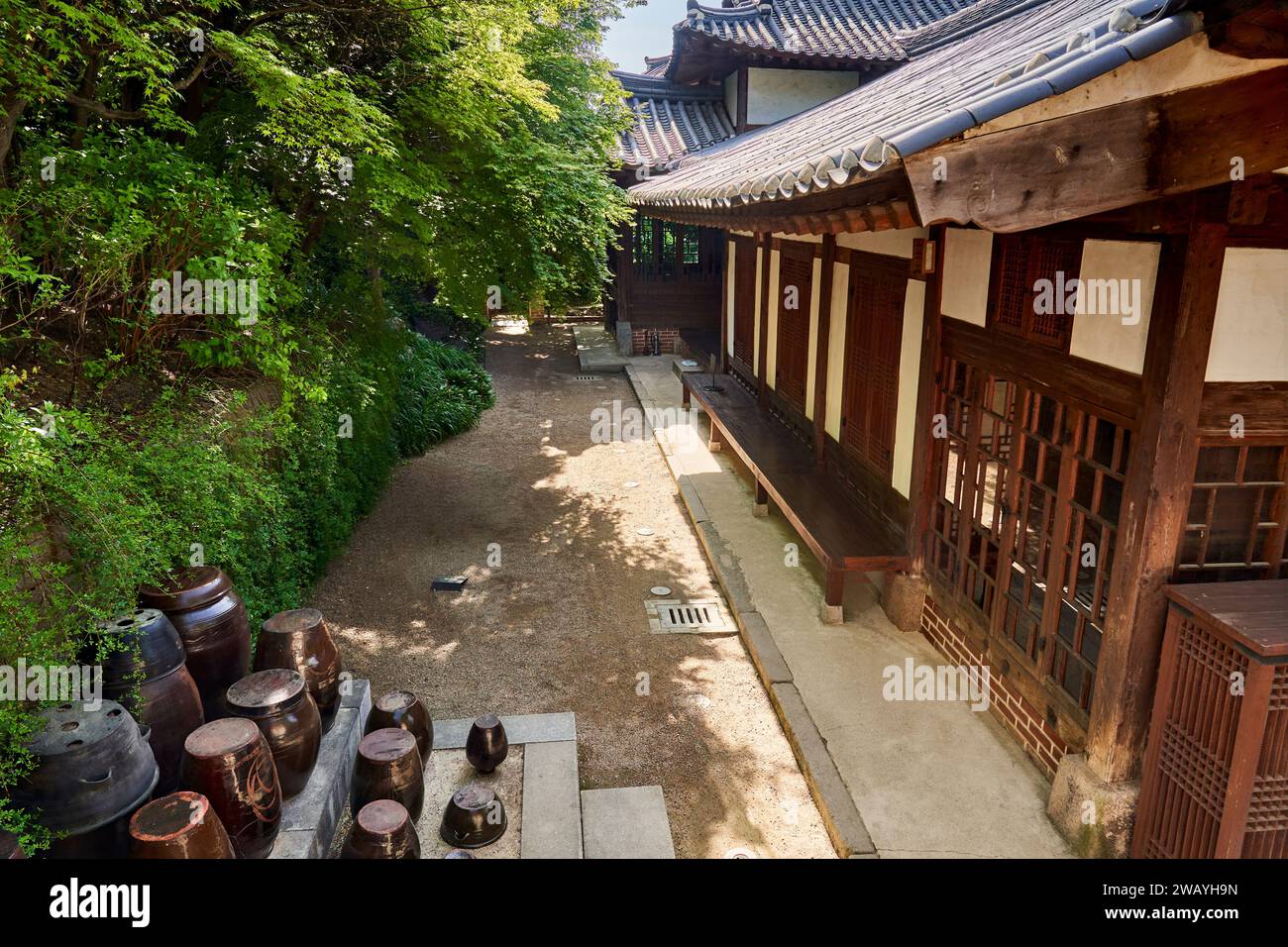 Die Rückseite des Beak Inje House, ein traditionelles koreanisches Haus einer wohlhabenden Familie, Bukchon Village, Seoul, Südkorea Stockfoto