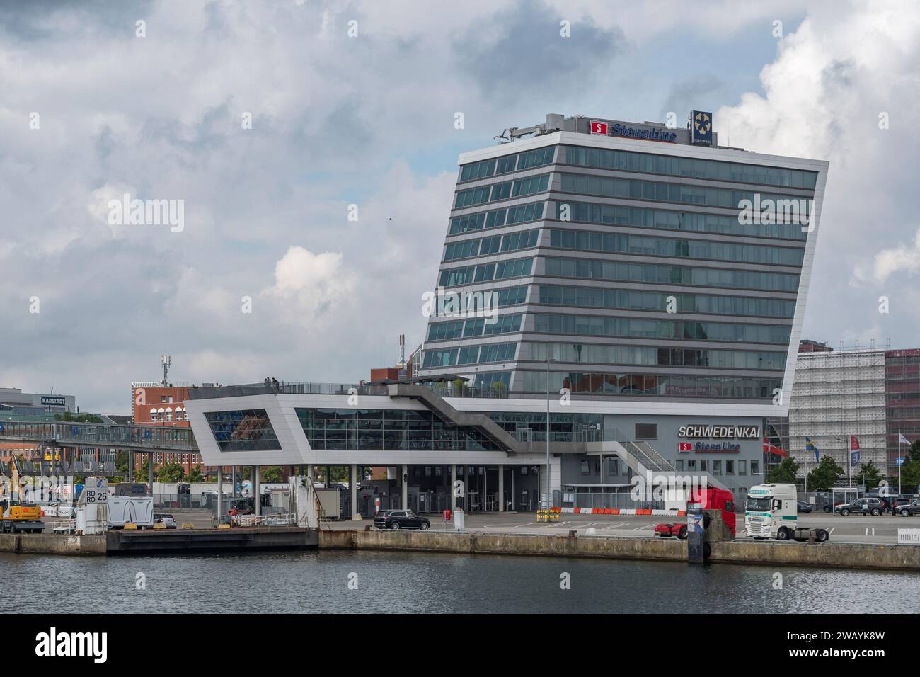 Der Fährhafen Kiel (Schwedenkai) der Stena Line im Hafen von Kiel. Stockfoto