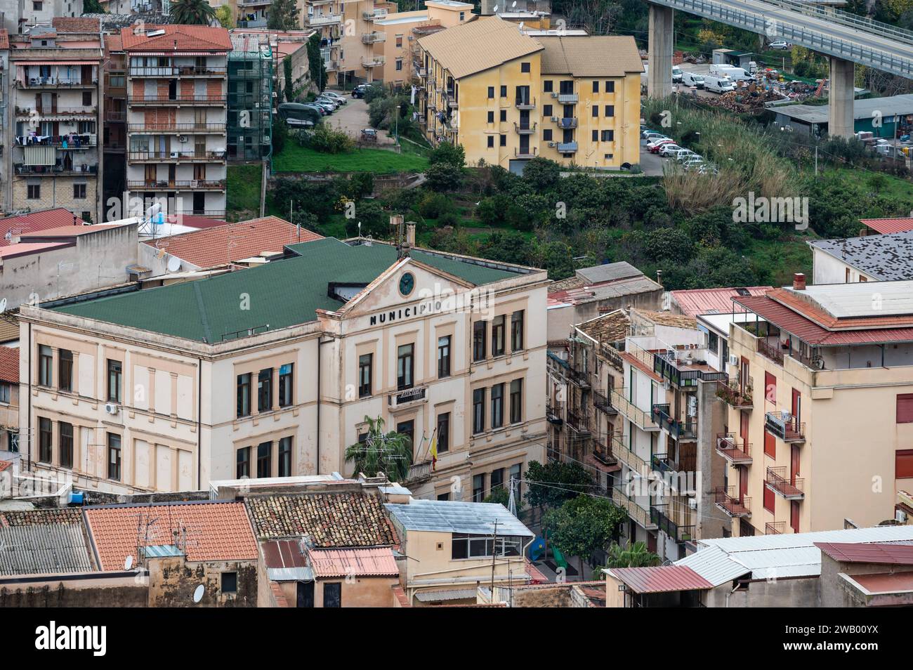 Altofonte, Sizilien, Italien - Blick über das Bergdorf Stockfoto