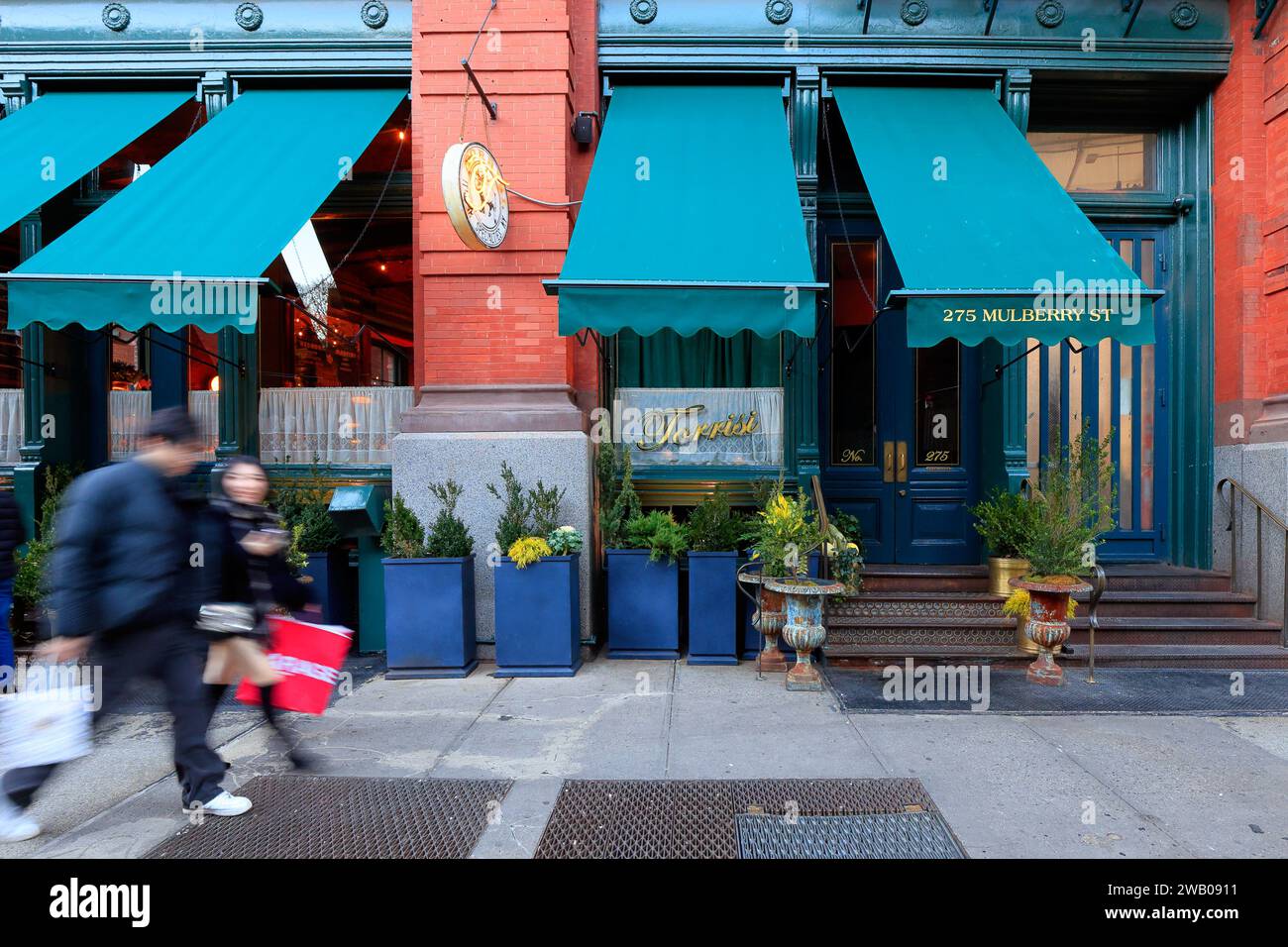 Torrisi, 275 Mulberry St, New York, NYC, Ladenfront eines italienischen Restaurants im Puck Building in Manhattans Stadtteil SoHo. Stockfoto