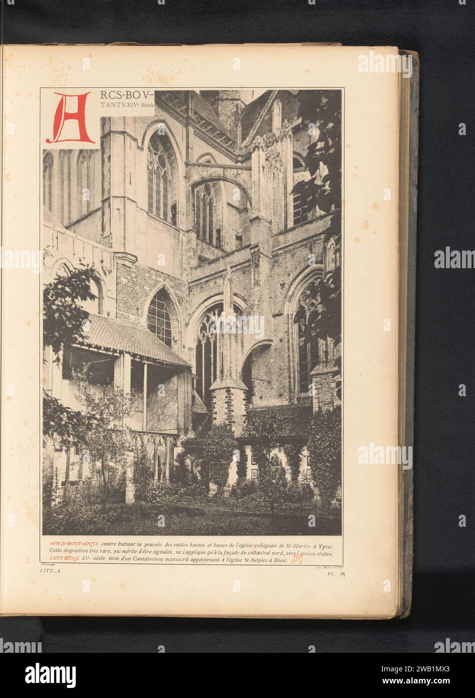 Detail der Sint-Maartenskerk in Ypern mit Bögen, anonym, um 1875 - in oder vor 1880 photomechanischer Druck Ieptim Papier Kollotype / Photolithographie Kirche (außen) Sint-Maartenskerk Stockfoto
