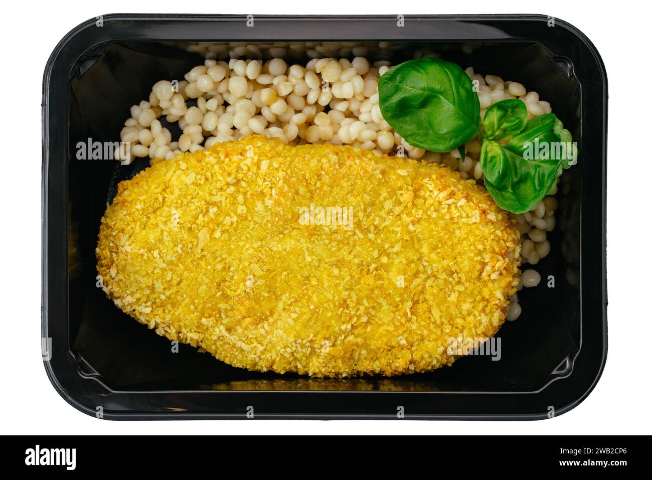 Hähnchenschnitzel mit Beilage in einer Lunchbox auf weißem Hintergrund Stockfoto