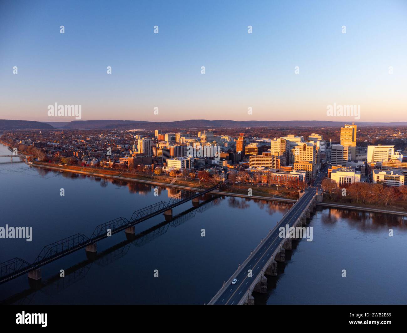 Harrisburg Pennsylvania Luftaufnahme Bei Sonnenuntergang Stockfoto