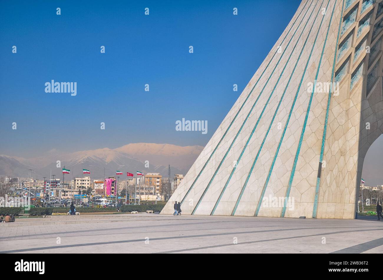 Azadi-Turm (Borj-e Azadi), auch bekannt als Shahyad-Turm, Teheran, Iran. Erbaut 1971 zum Gedenken an den 2500. Jahrestag der Gründung des Persischen Reiches Stockfoto