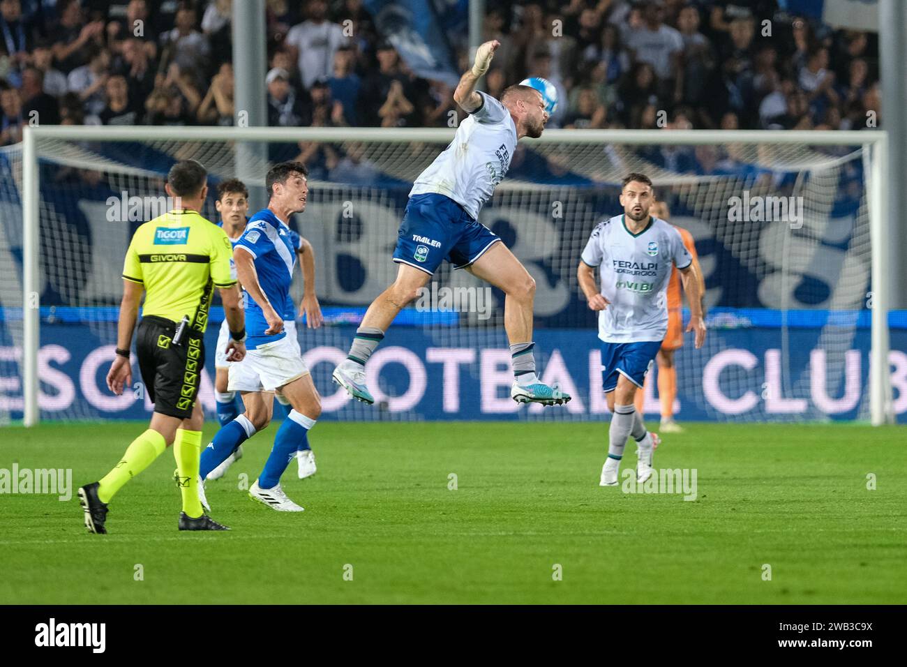 Campeonato De Futbol Italiano De La Serie B -Fotos Und -Bildmaterial In ...