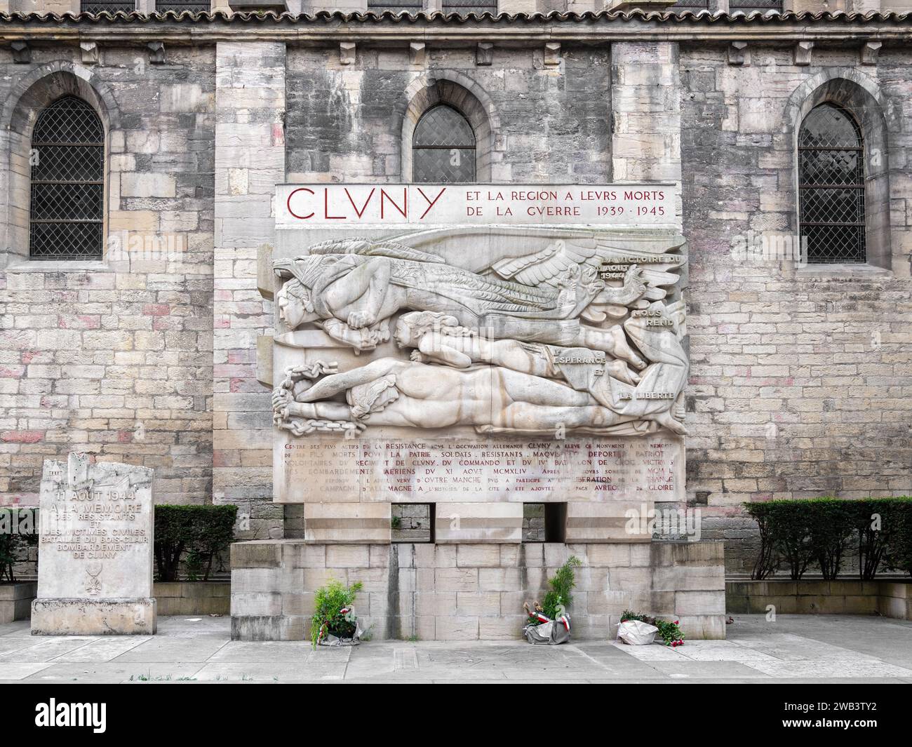 Cluny, Frankreich - 14. Oktober 2023: Denkmal für die Opfer des Zweiten Weltkriegs aus Cluny und Umgebung Stockfoto