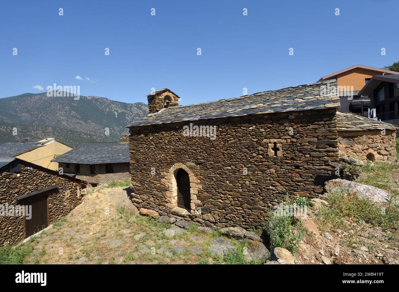 Kirche Sant Esteve in Juberri Sant Julia de Loria, Andorra Stockfoto