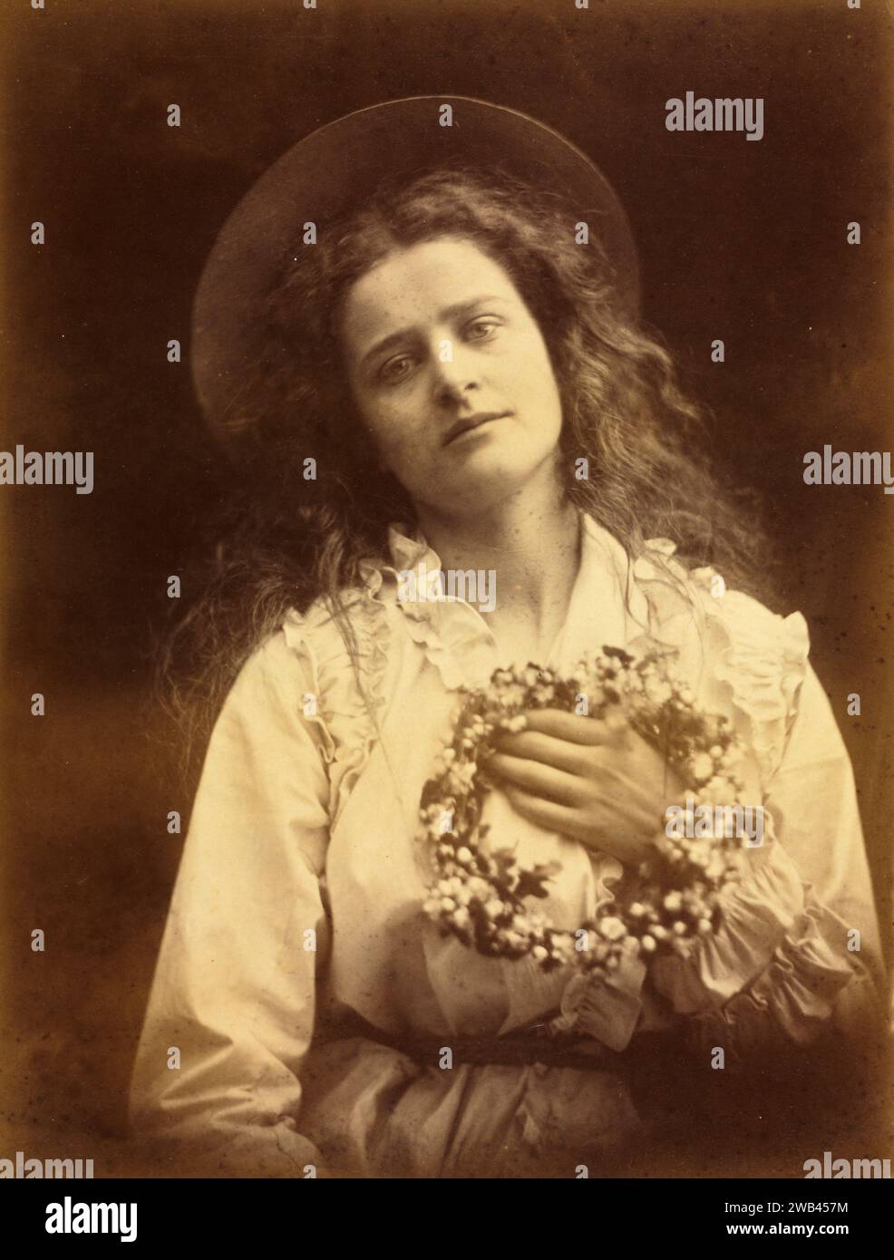 Königin des Mai. Julia Margaret Cameron. 1875. Albumenabdruck von einem feuchten Kollodionnegativ. Stockfoto