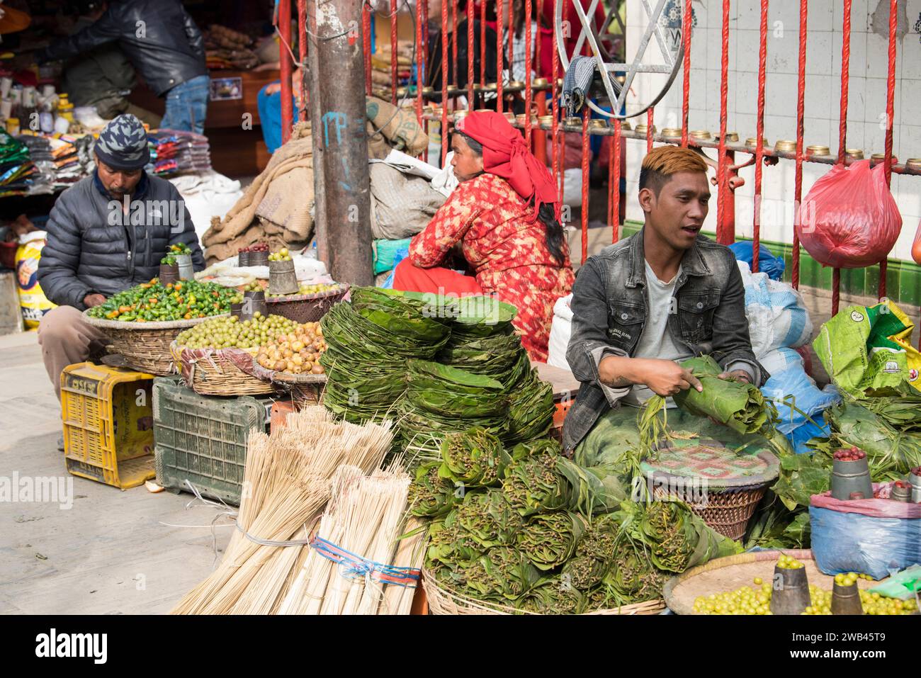 Kathmandu, Nepal - April 20,2019 : Gemüsehändler auf der Straße von Kathmandu. Stockfoto