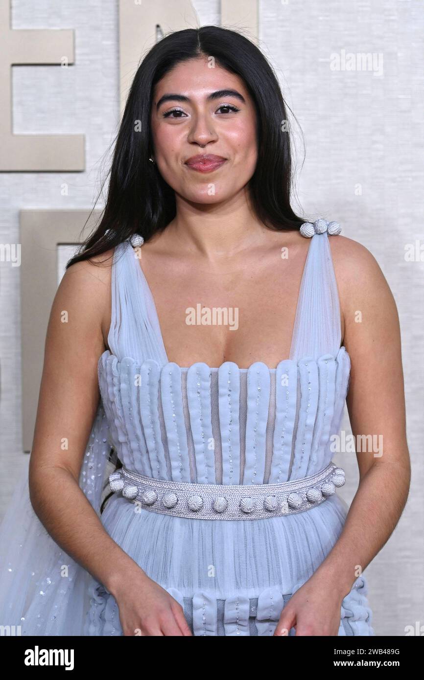 Aminah Nieves bei der Verleihung der 81. Golden Globe Awards im Beverly