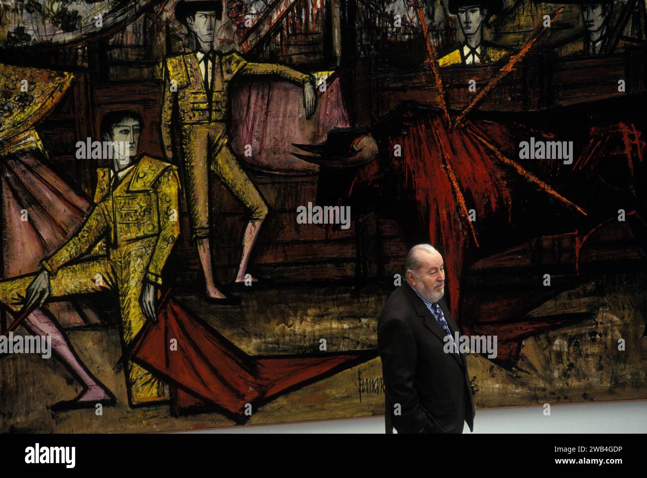 Bernard Buffet französischer Künstler expressionistischer Maler (1928–1999) mit charakteristischem Gemälde von Matadors bei einem Stierkampf. One-Person-Ausstellung Kassal Deutschland. 1994 1990er Jahre HOMER SYKES Stockfoto