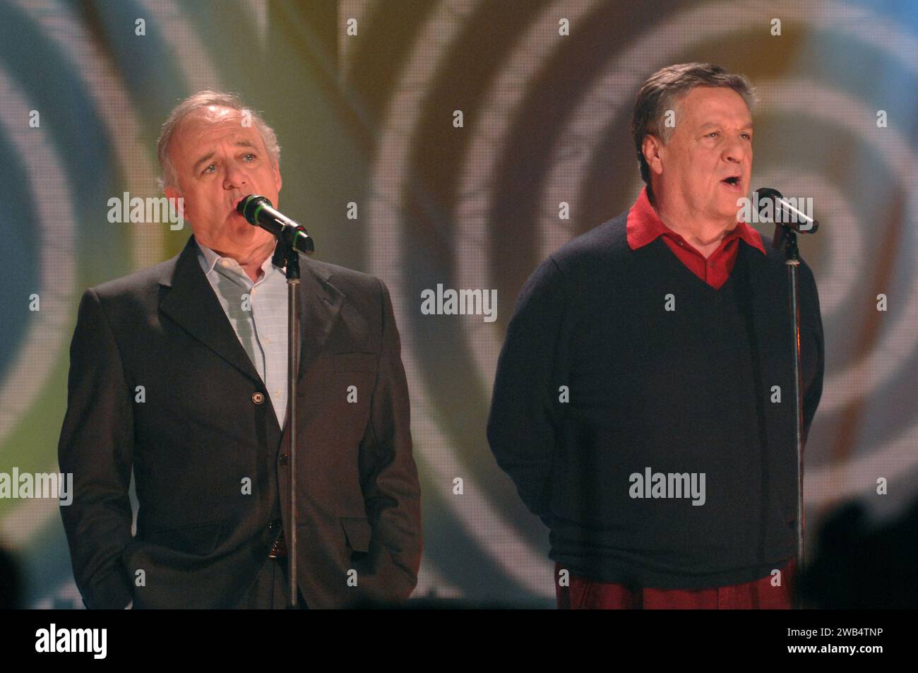 Mailand Italien 28 02 2007:Cochi e Renato, Comedy-Duo und Sänger, während der musikalischen Fernsehsendung „CD Live“ Stockfoto