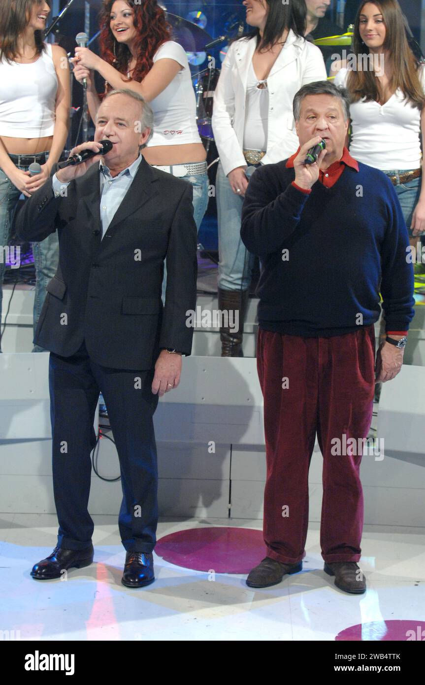 Mailand Italien 28 02 2007:Cochi e Renato, Comedy-Duo und Sänger, während der musikalischen Fernsehsendung „CD Live“ Stockfoto