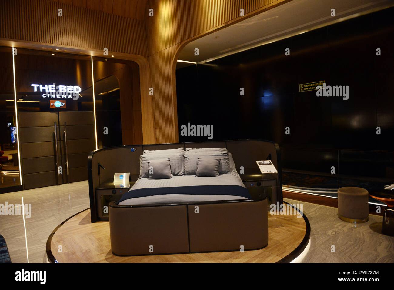 Das Bed-Kino im Central World Einkaufszentrum in Bangkok, Thailand. Stockfoto