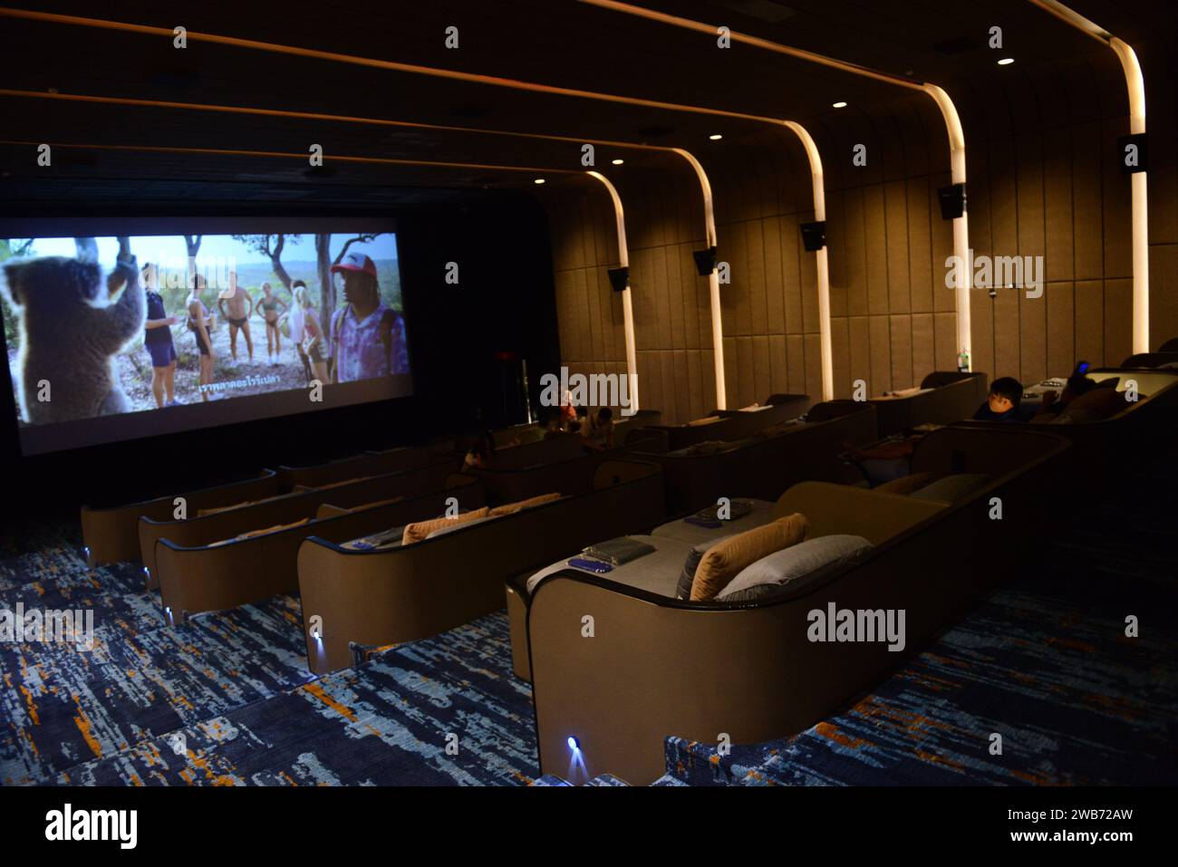 Das Bed-Kino im Central World Einkaufszentrum in Bangkok, Thailand. Stockfoto