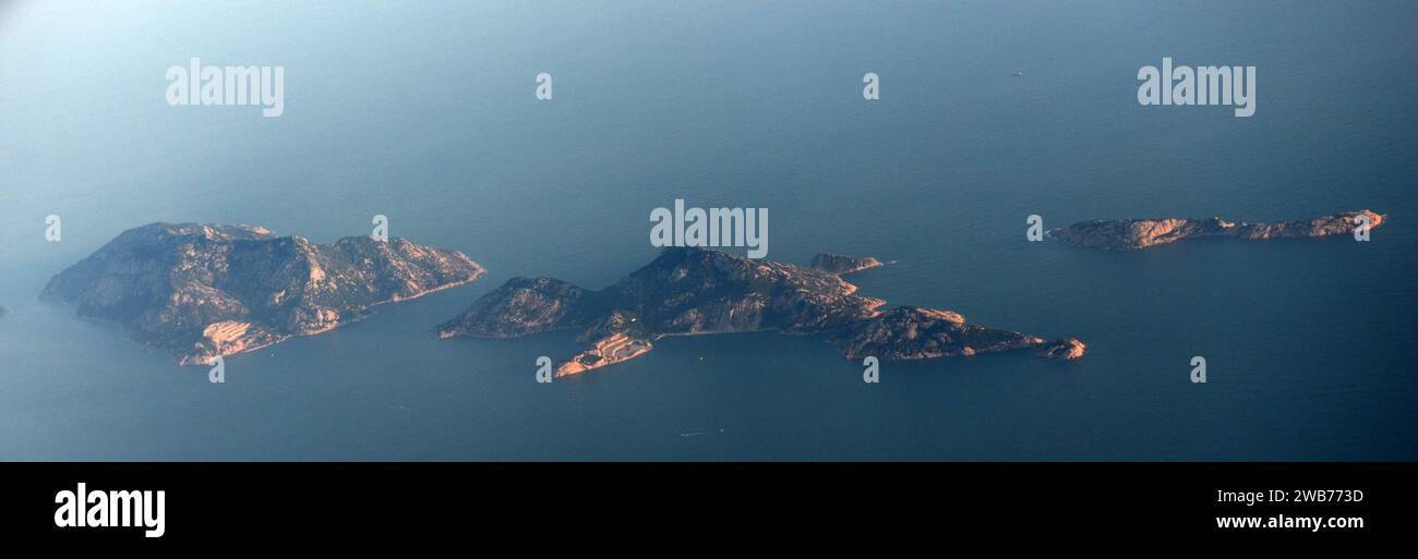 Aus der Vogelperspektive auf Erzhou Island, Xidan Island und Zhiwan Island im Inselbezirk Zuhai, Provinz Guangdong, China. Stockfoto