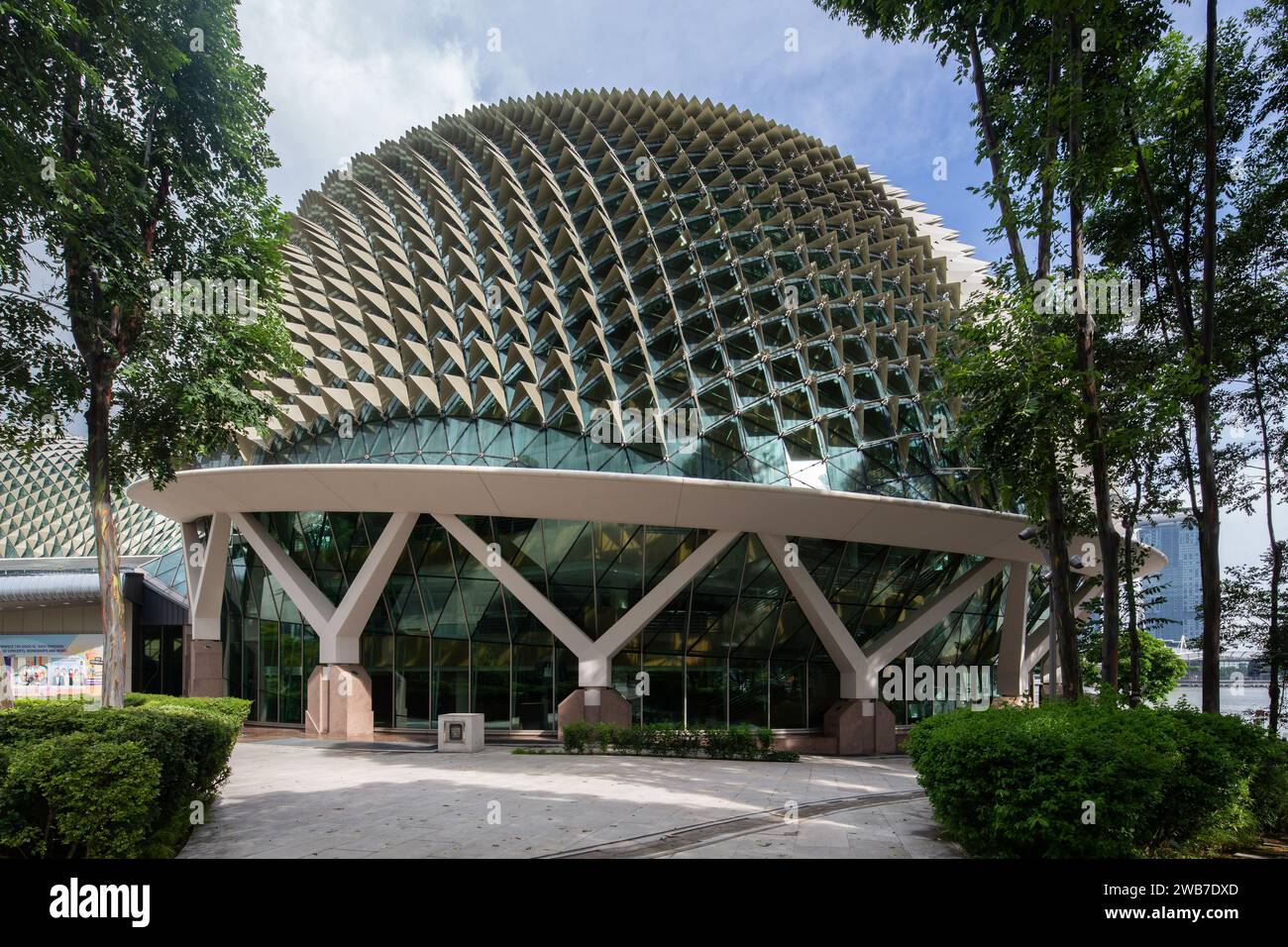 Die Esplanade Architektur Design, ohne Menschen. Singapur, 2024. Stockfoto