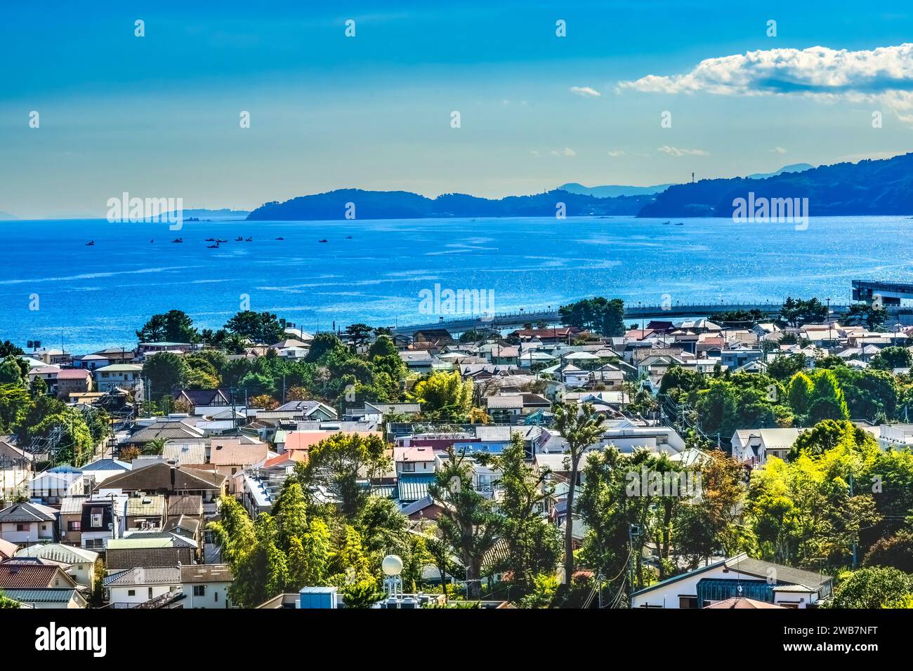 City View Observatory Sagami Bay Izu Halbinsel Fischerboote Hojo Castle Odawara Kanagawa Japan. Der Hojo-Clan kontrollierte die Burg bis 1590, als die Burg tak Stockfoto