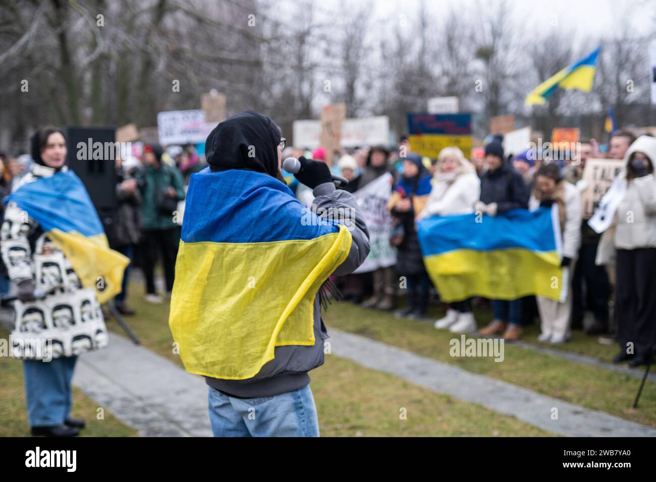 Pro-ukrainische Demo in Berlin 06.01.24, um die Ukraine zu bewaffnen. Stockfoto