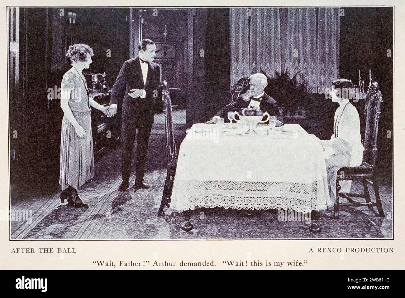 Vater, Arthur verlangte, dass dies meine Frau von After the Ball ist: Eine Romanze der Jugend heute ; illustriert mit Szenen aus dem von der RENCO Film Company produzierten Fotoplay "After the Ball" ; aus der weit verbreiteten Liedgeschichte des gleichnamigen Charle, adaptiert von Colwell, James Publication Date 1924 Publisher Los Angeles, Kalifornien Die Geschichte der Times-Mirror Press - Ein lebenslustiger Ehemann wird mit einem Banditen verwechselt und ins Gefängnis geschickt. Er lässt jeden, auch seine Frau, glauben, er sei gestorben. Jahre später entkommt er dem Gefängnis und wird mit seiner Frau und seinem Kind wiedervereint, nachdem der wahre Kriminelle es gesteht Stockfoto