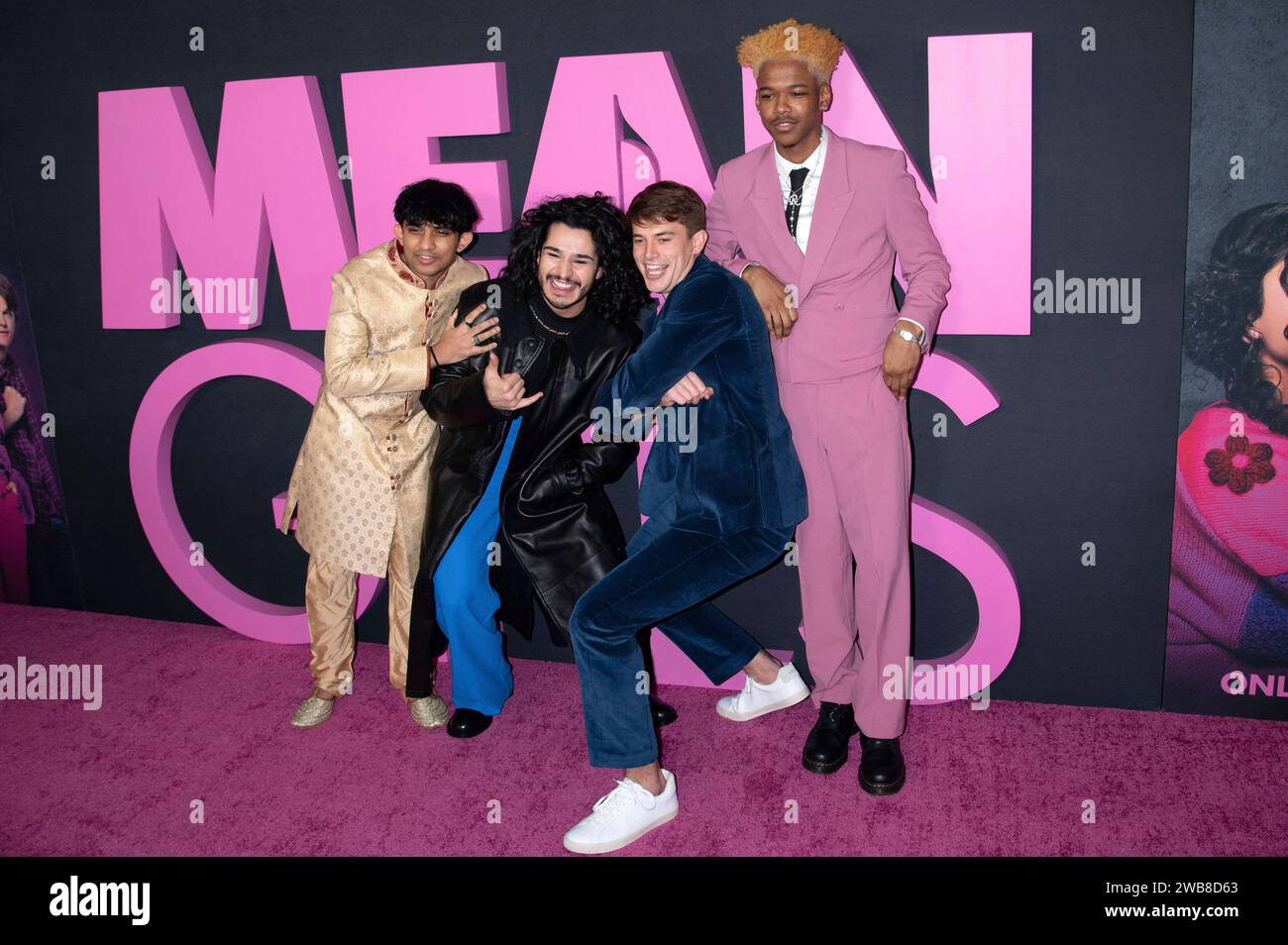 Mahi Alam, John El-Jor, Brian Altemus und Jordan Gallimore bei der Premiere des Konifilms Mean Girls: Der Girls Club im AMC Lincoln Square Theater. New York, 08.01.2024 *** Mahi Alam, John El Jor, Brian Altemus und Jordan Gallimore bei der Premiere des Koni Films Mean Girls the Girls Club im AMC Lincoln Square Theater New York, 08 01 2024 Foto:XB.xHinex/xFuturexImagex Mean 4144 Stockfoto