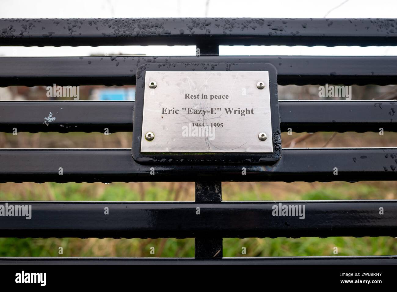 Newhaven, 6. Januar 2024: Memorial Bank für Rapper Eric 'Easy-E' Wright von der Gruppe N.W.A. auf Denton Island Stockfoto