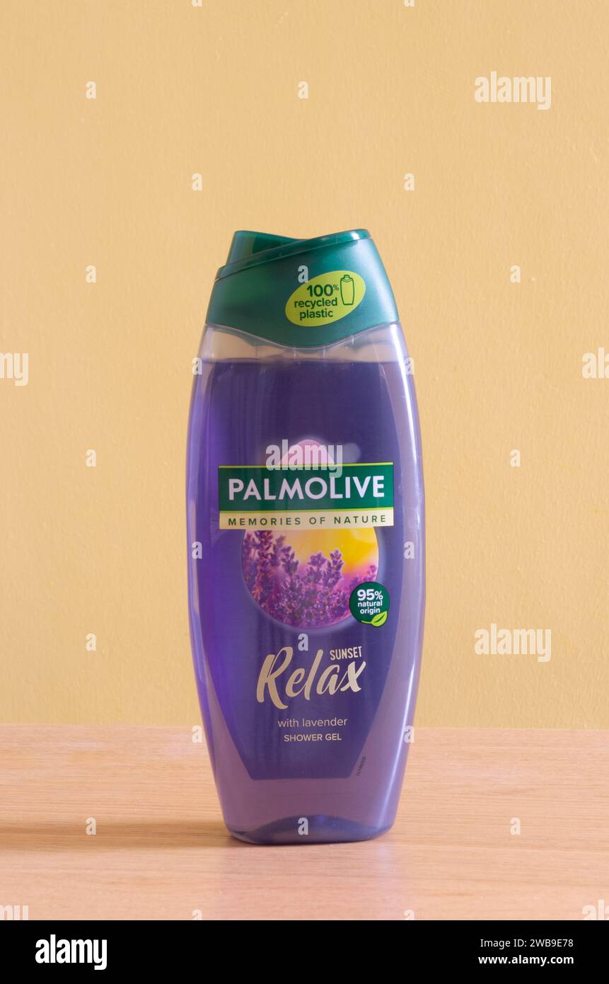 Palmolive Relax mit Lavender Duschgel, UK Stockfoto Palmolive Relax mit Lavender Duschgel, UK Stockfoto