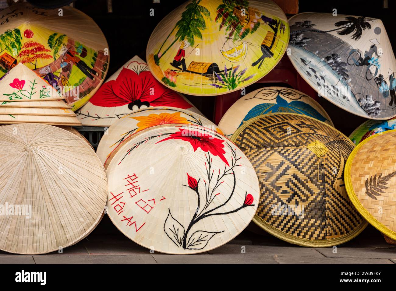 Ein traditioneller Strohhut aus Vietnam Stockfoto