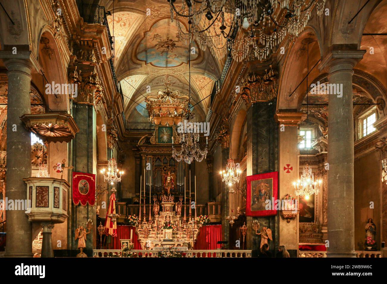 In der Basilique Saint-Michel Archange de Menton, Departement Alpes-Maritimes, Südostfrankreich Stockfoto
