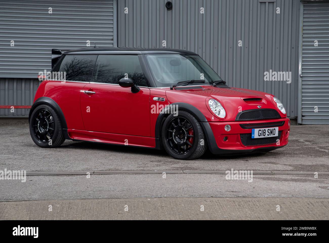 R53 Mini Cooper S, moderner klassischer britischer Wagen Stockfoto