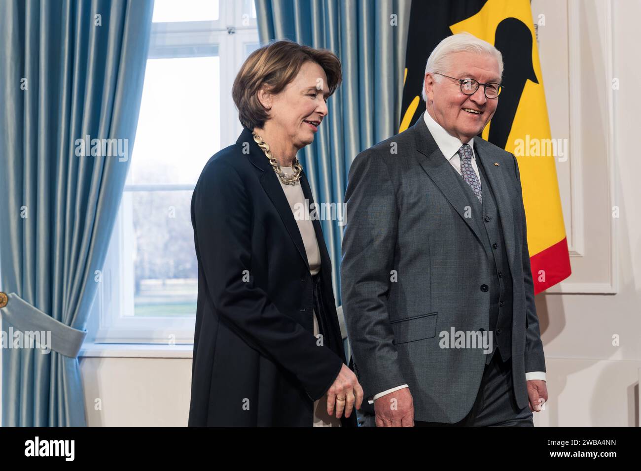 09.01.2024,Berlin,Schloss Bellevue,Neujahrsempfang des Bundespräsidenten Frank-Walter-Steinmeier für Repräsentanten des öffentlichen Lebens und rund 60 engagierte Bürgerinnen und Bürger aus allen Bundesländern.Foto:BP Frank-Walter Steinmeier und Elke Büdenbender *** 09 01 2024,Berlin,Schloss Bellevue,Neujahrsempfang durch Bundespräsident Frank Walter Steinmeier für Vertreter des öffentlichen Lebens und rund 60 engagierte Bürger aus allen bundesländern Foto BP Frank Walter Steinmeier und Elke Büdenbender Stockfoto