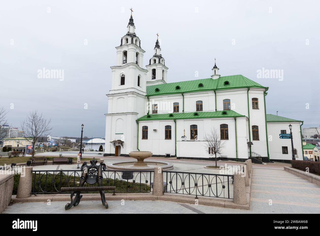 Minsk, Weißrussland - 3. Januar 2024: Minsk Kathedrale des Heiligen Geistes. Russisch-orthodoxe Kirche Stockfoto