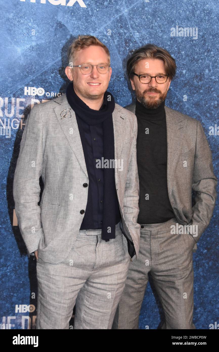 Los Angeles, Kalifornien, USA 9. Januar 2024 Produktionsdesigner Dan Taylor und der Director of Photography Florian Hoffmeister nahmen am 9. Januar 2024 an der Premiere von HBOÕs True Detective: Night Country im Paramount Theater in den Paramount Studios Teil. Foto: Barry King/Alamy Live News Stockfoto