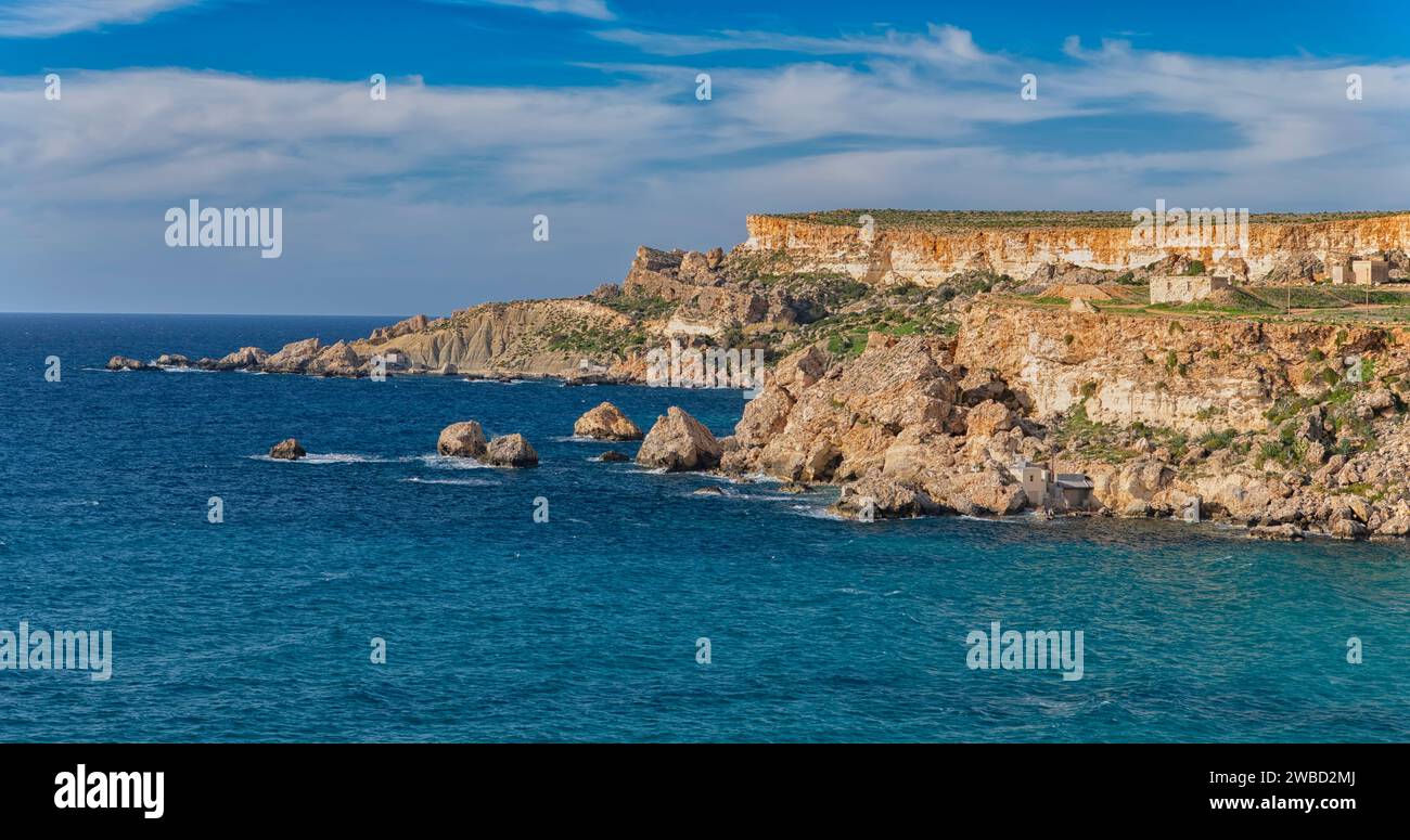 Golden Bay Cliffs in Manikata, Malta Stockfoto
