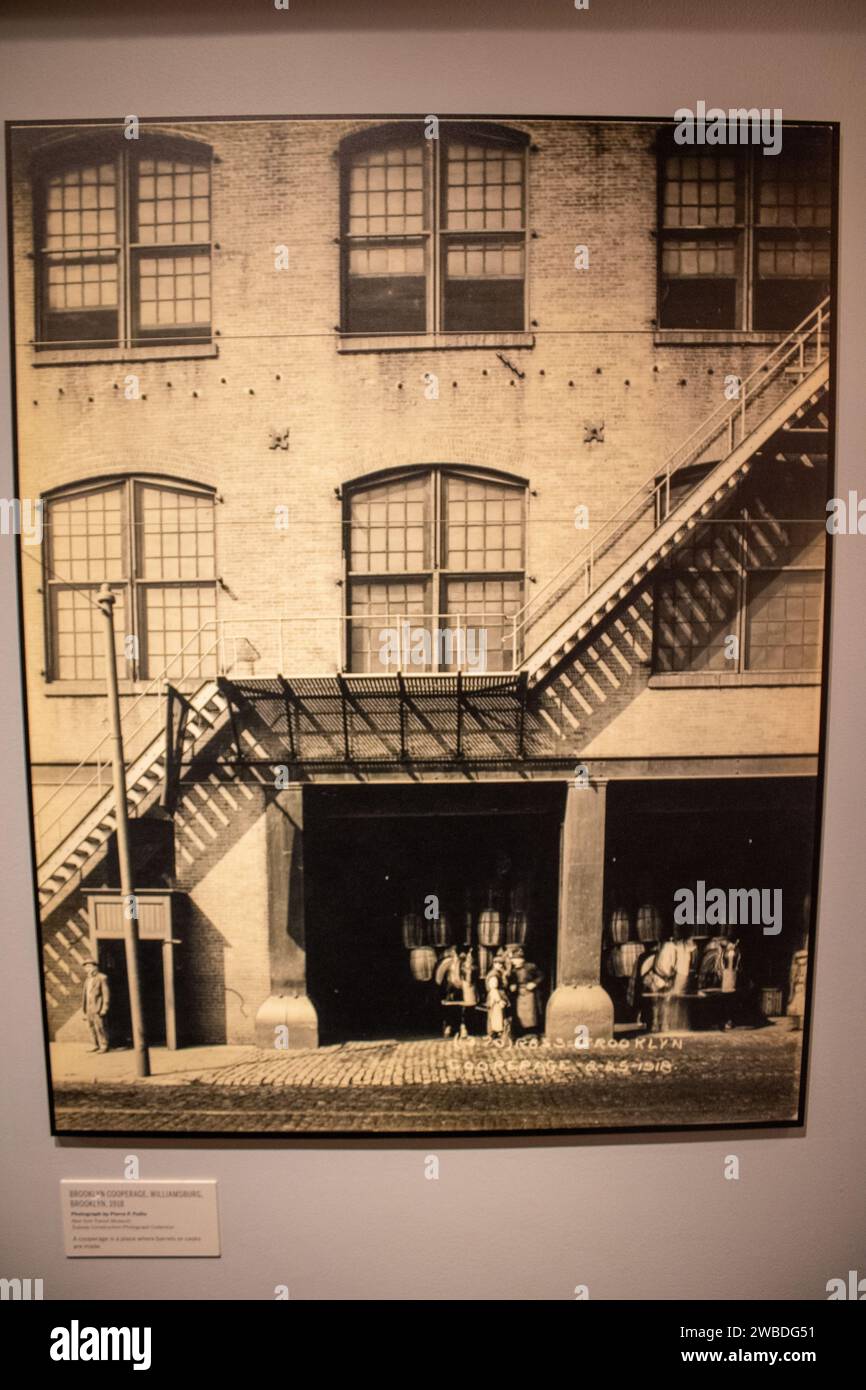Ein Bild eines historischen Gebäudes an der U-Bahn-Station im New York Transit Museum Stockfoto