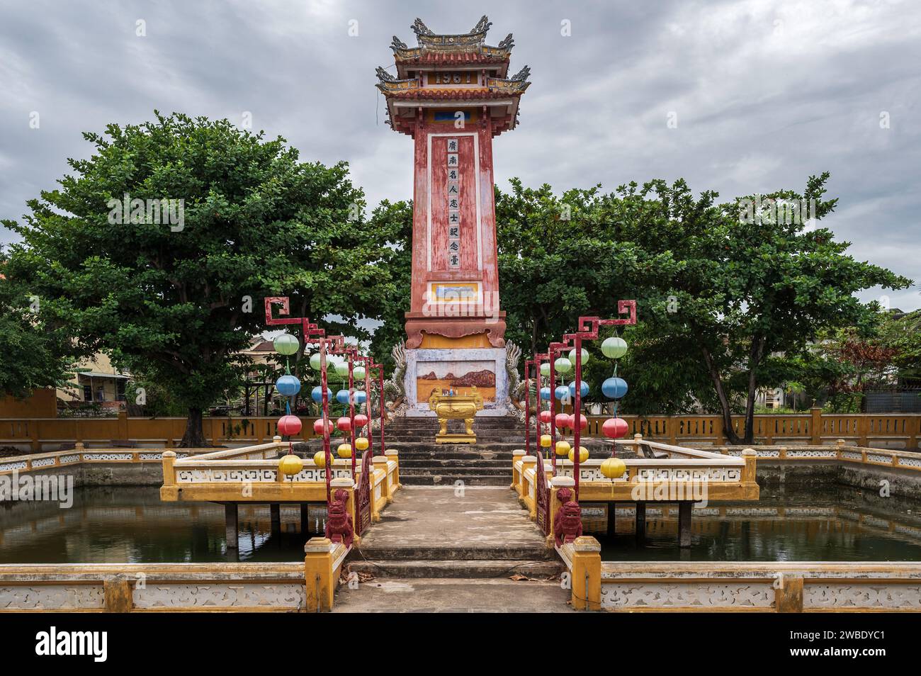 Ein altes chinesisches Denkmal in Hoi an, Zentrum von Vietman. Ein Ort, an den man berühmte Menschen und Helden von Quang Nam erinnert. Stockfoto