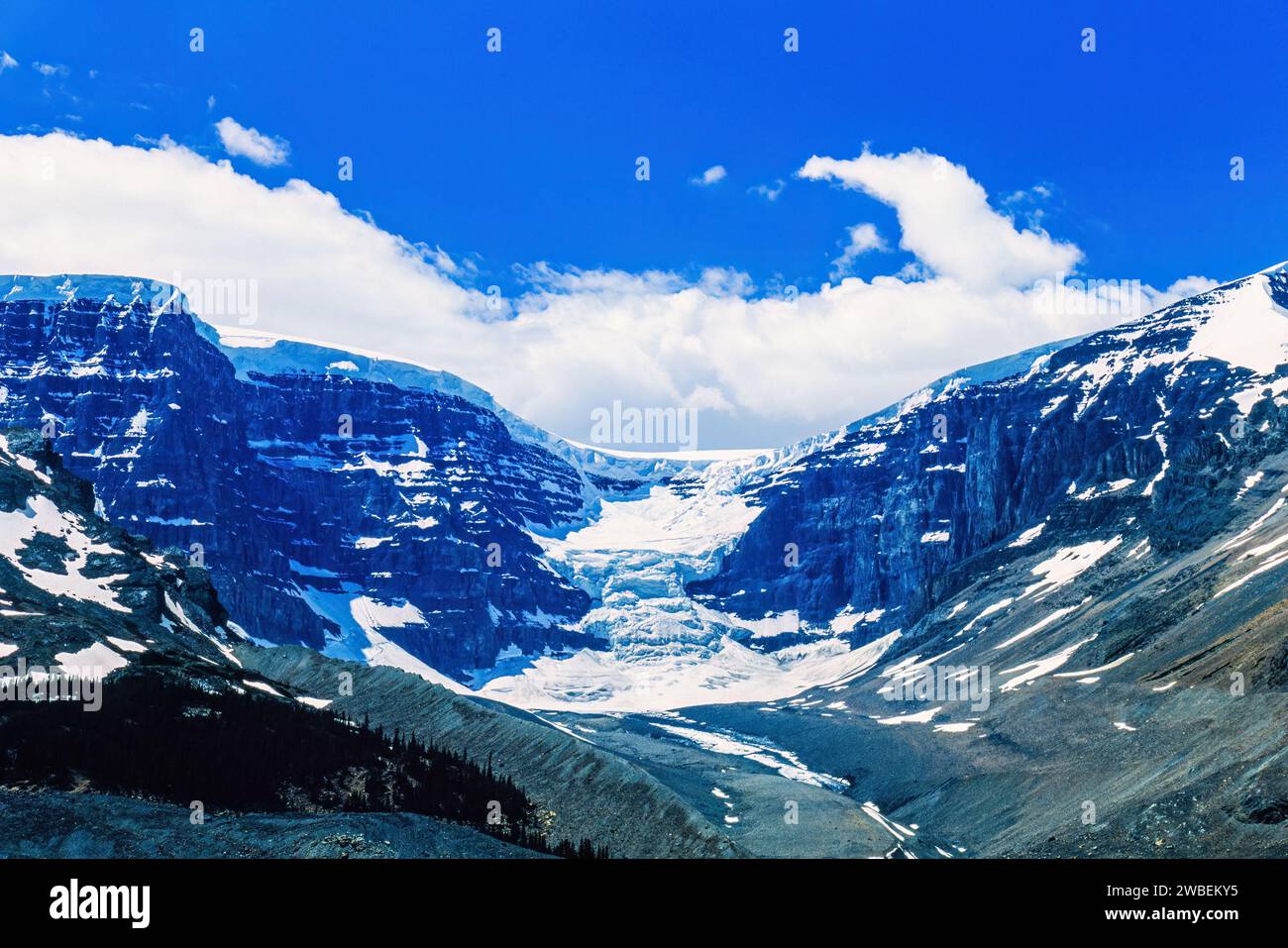 Gletscher auf einem Berg in den Kanadischen Rocky Mountains Stockfoto